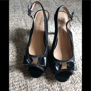 Beautiful heels by Karen Scott size 9m